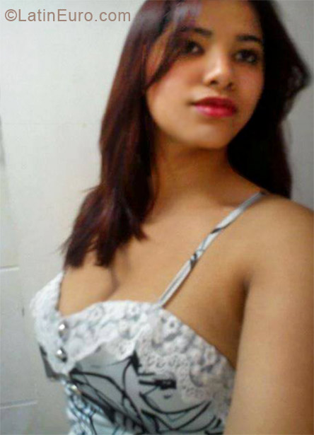Date this lovely Brazil girl Joyce Poliana from Contagem BR7175
