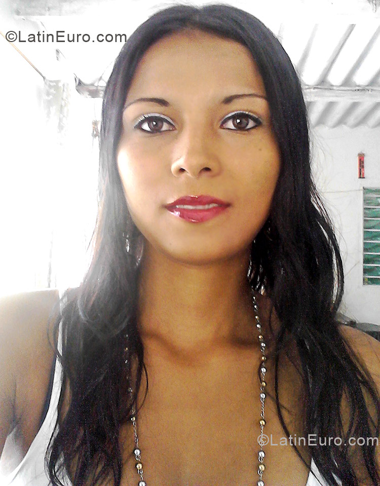 Date this funny Colombia girl Mary from Santa Marta CO11505