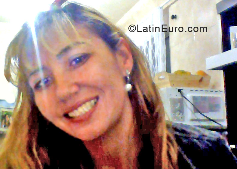 Date this pretty Brazil girl Acrisiani from Sao Paulo BR7179