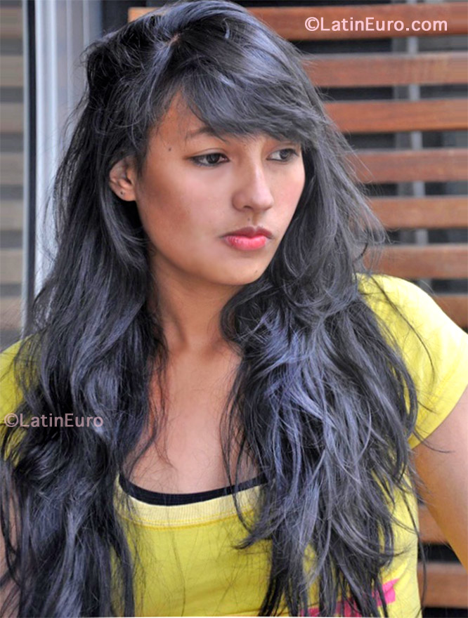 Date this sultry Colombia girl Julieta from Bogota CO11606