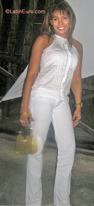 Date this passionate Colombia girl Glis from Cartagena CO11757