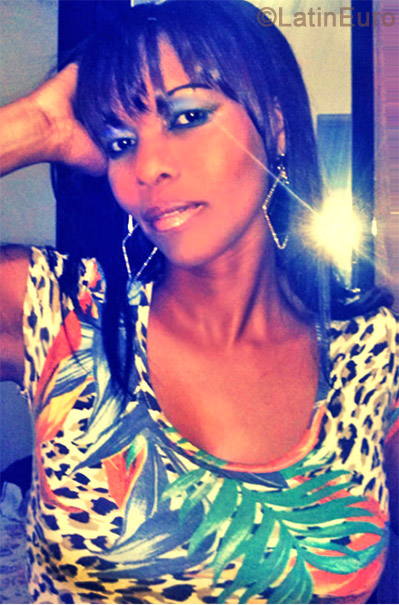 Date this funny Brazil girl Maria Cristina from Jau BR7305