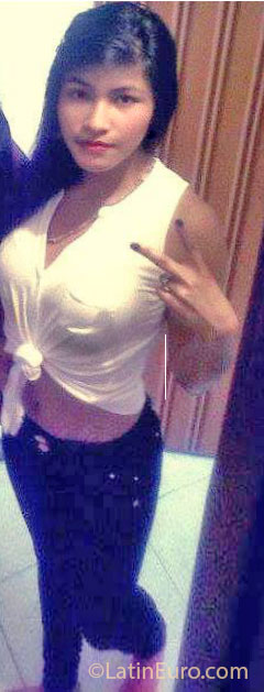 Date this sensual Colombia girl JOHANA from Armenia CO11806