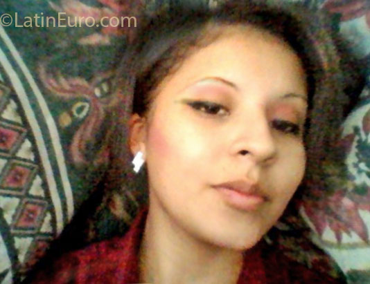 Date this funny Honduras girl Sarai from Tegucigalpa HN790