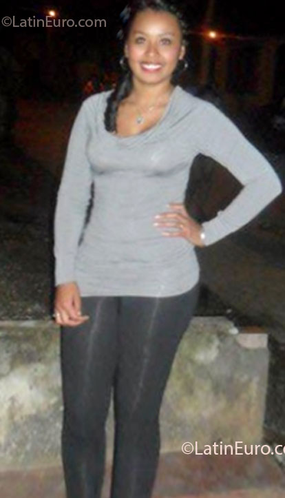 Date this funny Colombia girl ANDREA from Popayan CO11870