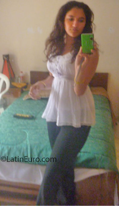 Date this athletic Colombia girl Carolina from Ibague CO11916