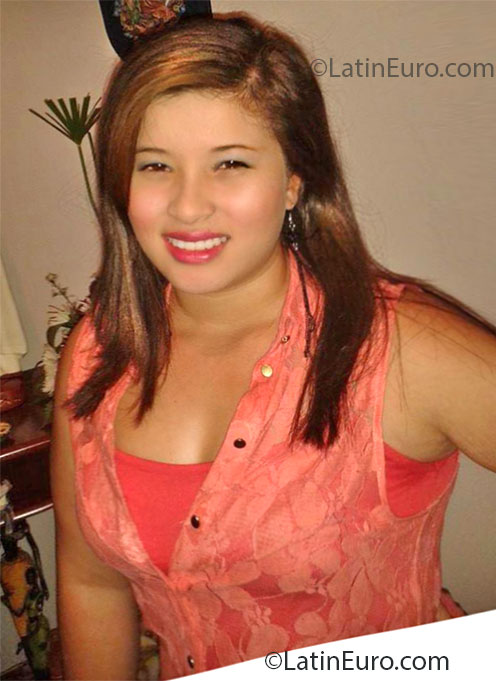 Date this georgeous Colombia girl Camila from Pitalito CO12158