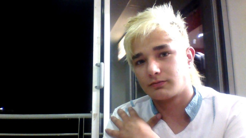 Date this foxy Colombia man Juan from Yolombo CO12167