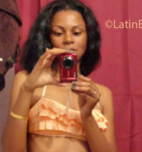 Date this funny France girl Maryme from Paris FR191