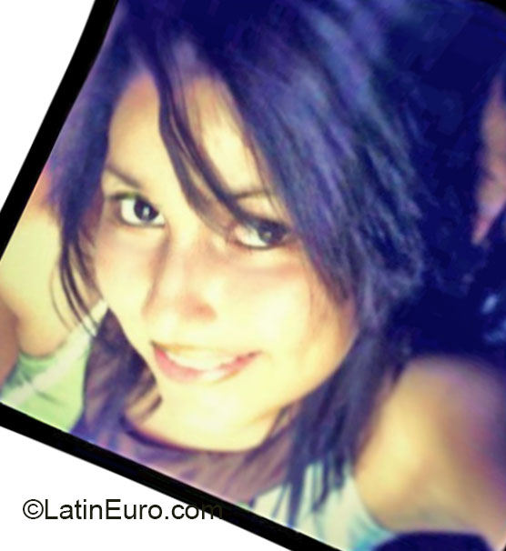 Date this fun Honduras girl Lidiette from Tegucigalpa HN807