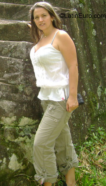 Date this charming Colombia girl Sandra from Medellin CO12343