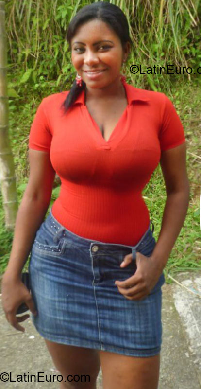 Date this athletic Colombia girl Magaly from Quibdo CO12397