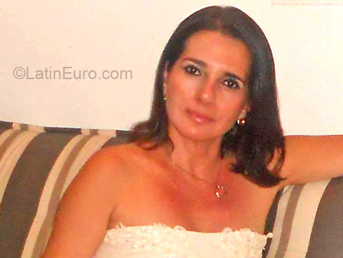 Date this fun Brazil girl Virginia from Rio De Janeiro BR7588