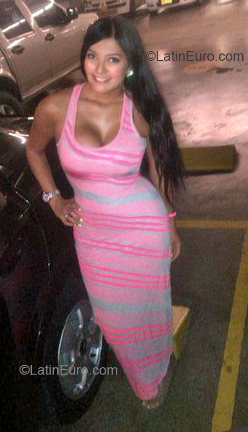 Date this georgeous Colombia girl Denis from Medellin CO14892