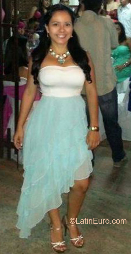 Date this gorgeous Colombia girl Leidy from Cali CO12559