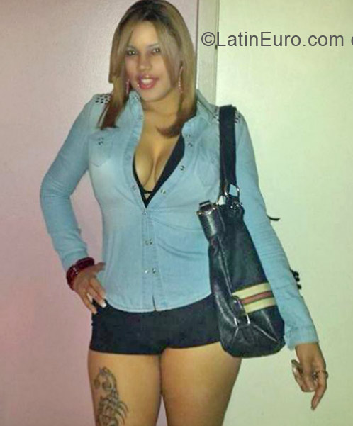 Date this stunning United States girl Loendy from Bronx US14156