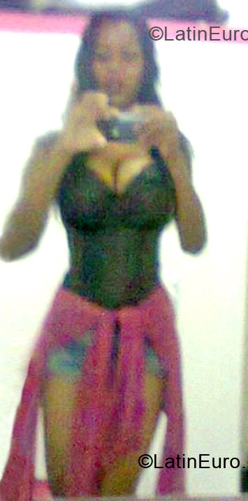 Date this gorgeous Brazil girl Klyfani from Manaus BR7731