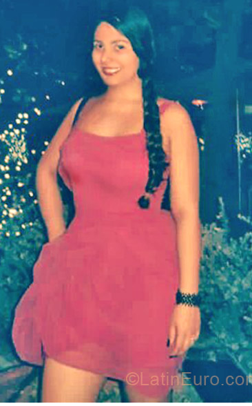 Date this tall Colombia girl Sara from Cartagena CO12880