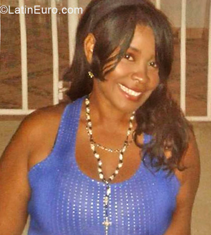Date this funny Colombia girl Ana mar from Cartagena CO12916