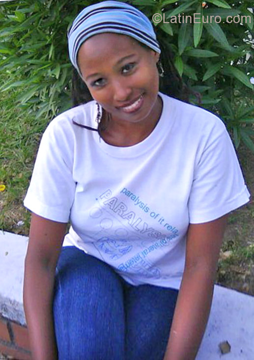 Date this charming Colombia girl Sorlany from Cali CO12940