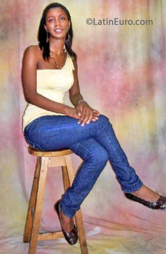 Date this beautiful Colombia girl Diana sofia from Palmira CO13142