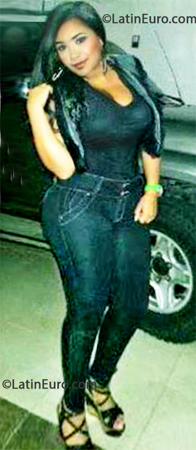 Date this georgeous Colombia girl Catherine from Medellin CO13022