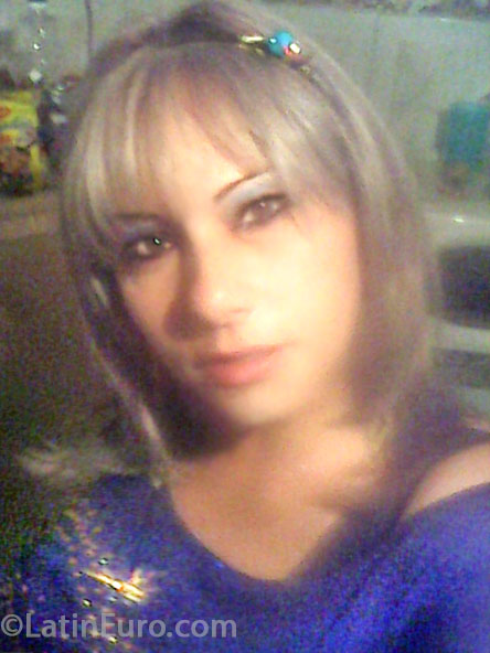 Date this sultry Colombia girl Luz from Bogota CO13238