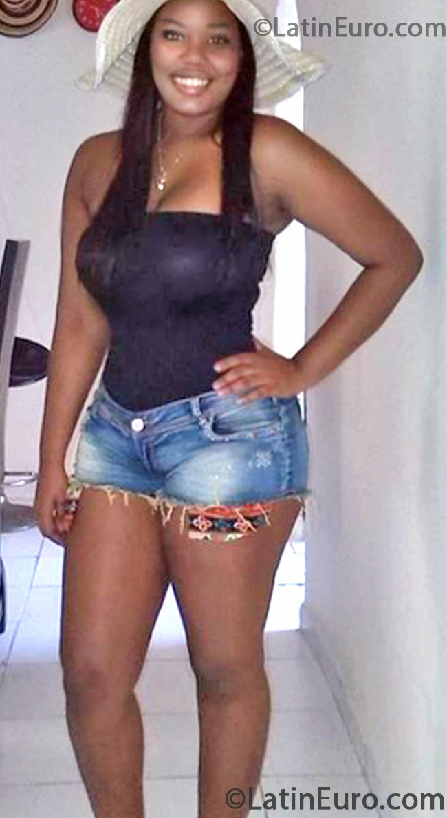 Date this fun Colombia girl Shaskya from Barranquilla CO13428
