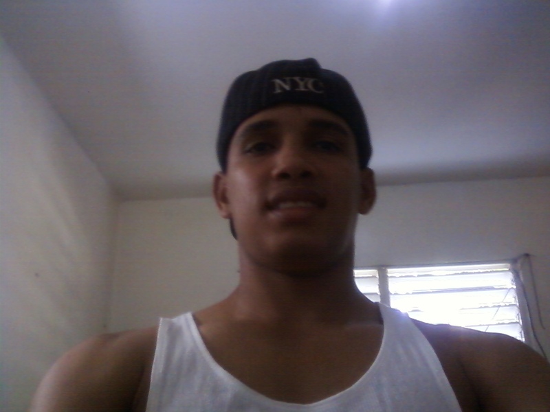 Date this hot Dominican Republic man Deivi from Santo Domingo DO16862