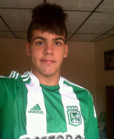 Date this pretty Colombia man Diego from cartago CO13761