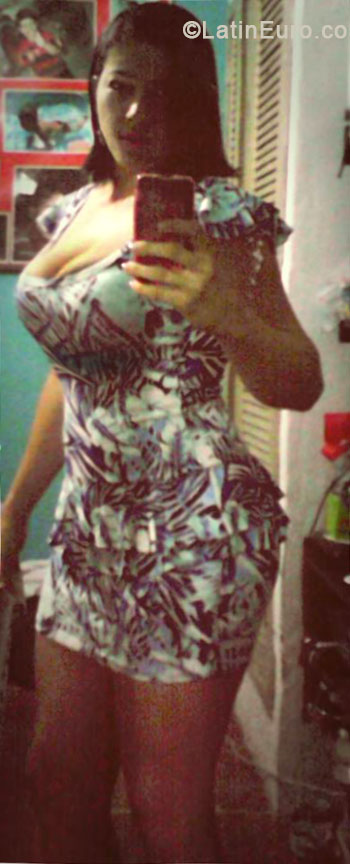 Date this passionate Brazil girl Iamara from Cabo Frio BR8127