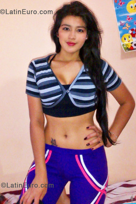 Date this georgeous Colombia girl Alexandra from Cali CO14157