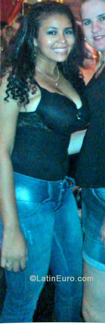 Date this young Brazil girl Flavia from Cuiaba BR8155