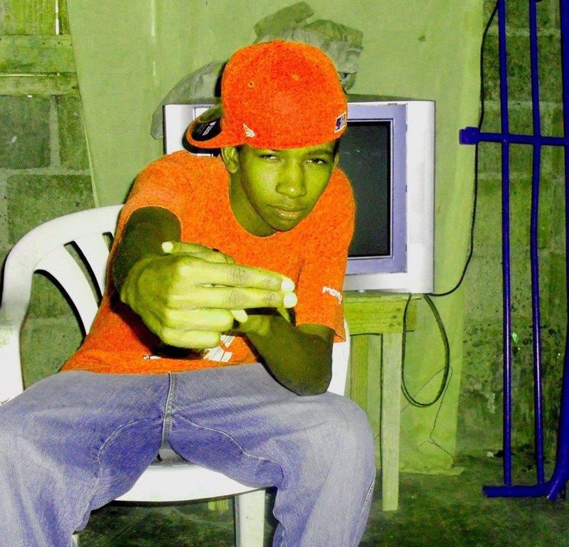 Date this nice looking Dominican Republic man Carlos from Santiago DO17449