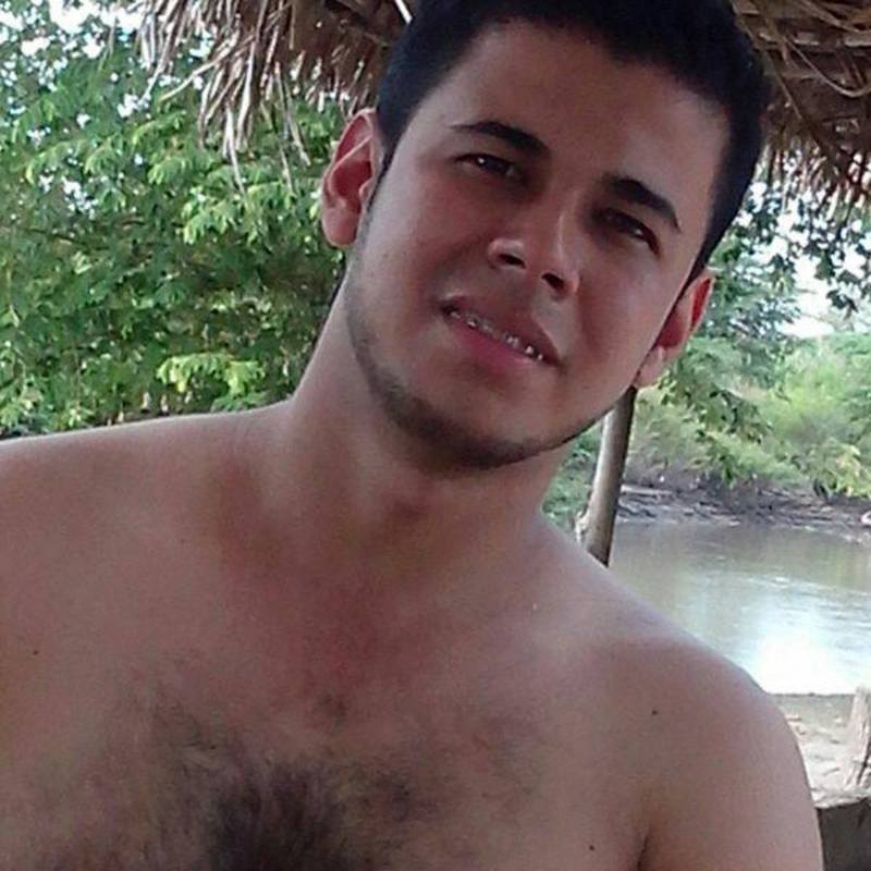 Date this fun Colombia man Santiago from Bucaramanga CO14273