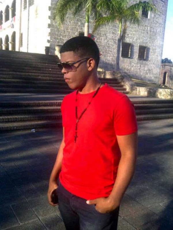 Date this hot Dominican Republic man Isac alberto from Santodomingp DO17540