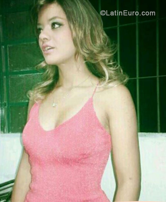 Date this foxy Brazil girl Elanice from Belo Horizonte BR8221
