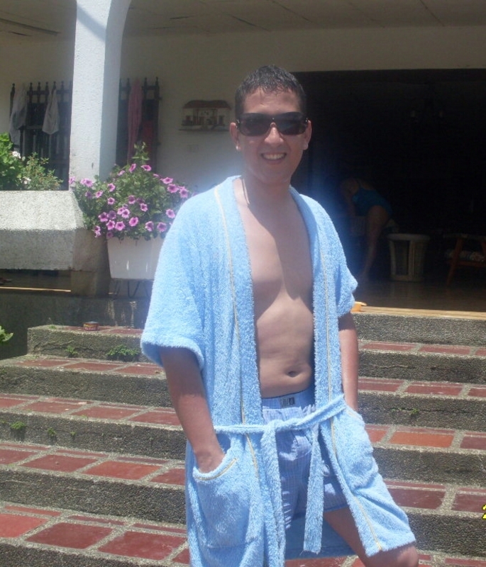 Date this delightful Colombia man Sebastian from Manizales CO14413