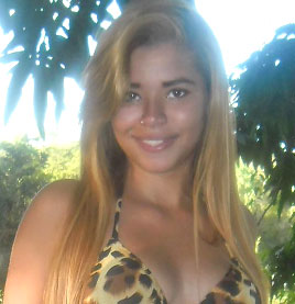 Date this happy Brazil girl Debora from Belo Horizonte BR8255
