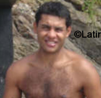 Date this funny Brazil man Lucas from Belo Horizonte BR8274