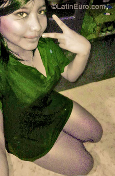 Date this hot Mexico girl Alexis Martinez from Oaxaca MX1246