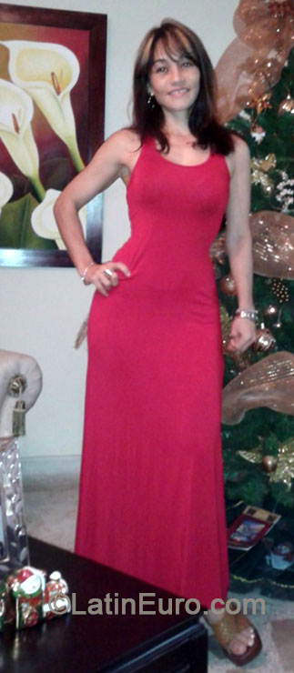 Date this stunning Colombia girl Beatriz from Cartagena CO14553