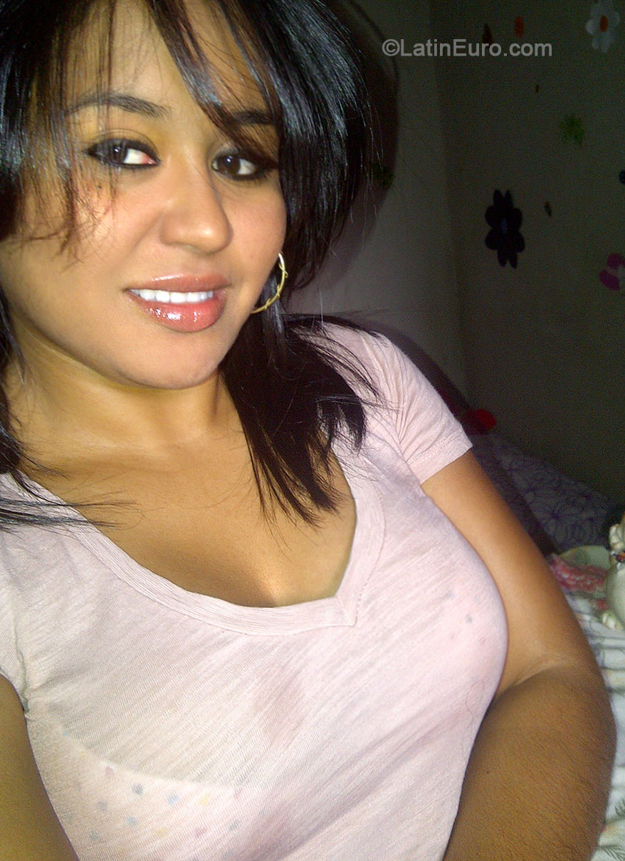 Date this gorgeous Honduras girl Lizeth from Tegucigalpa HN906