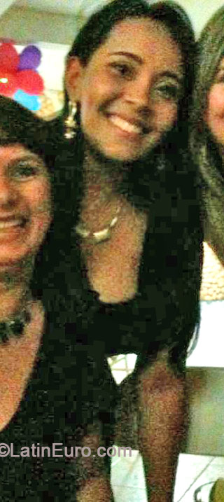 Date this happy Brazil girl Eliete from Brasilia BR8317