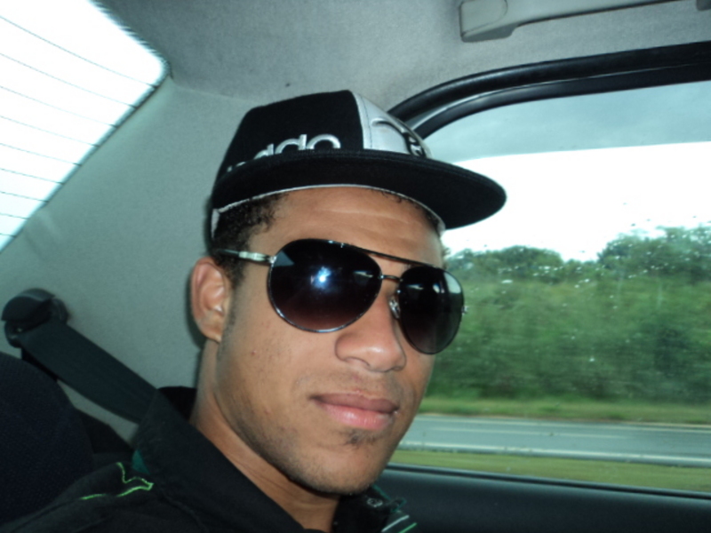 Date this hot Brazil man Lucas20 from Sao Gotardo BR8349