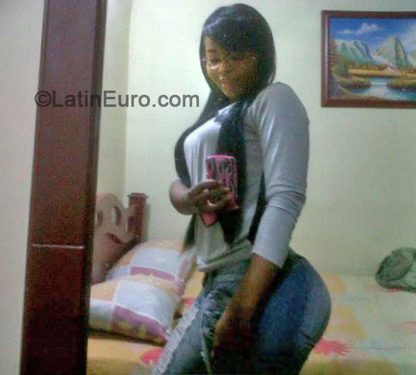 Date this hot Colombia girl Marisol from Cali CO25582