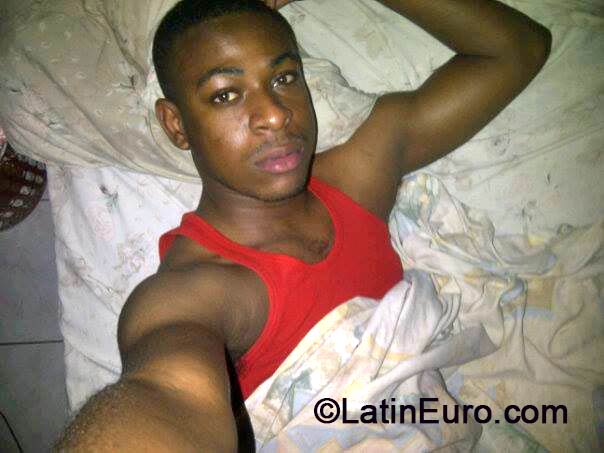 Date this voluptuous Jamaica man Freddy from Kingston JM1531