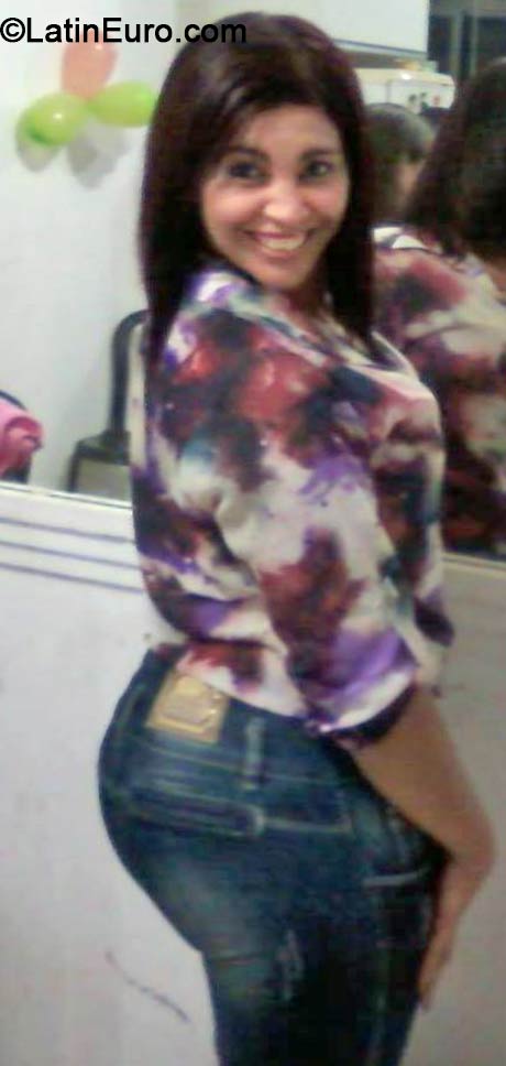 Date this young Brazil girl Sidnia from Belo Horizonte BR8623