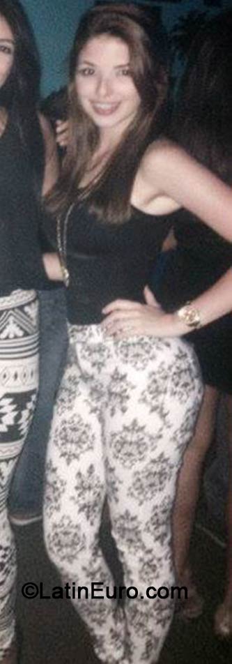 Date this sultry Venezuela girl Karla from Anzoategui VE164