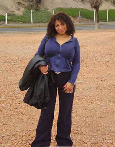 Date this passionate United States girl Sinai from  US14875